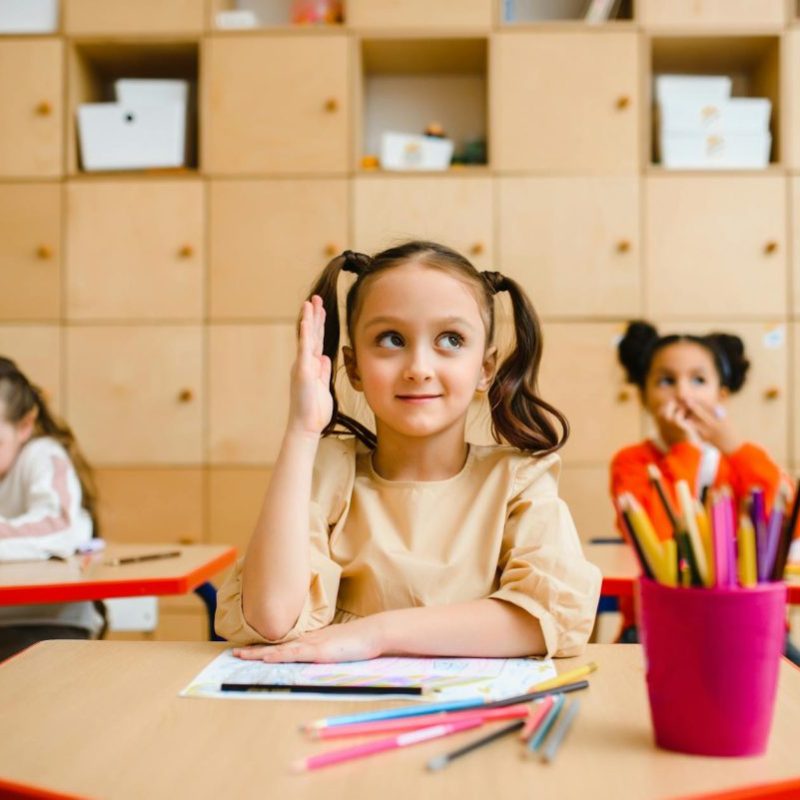 Une enfant précoce